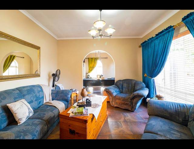 4 BEDROOM HOUSE FOR SALE IN MAYBERRY PARK